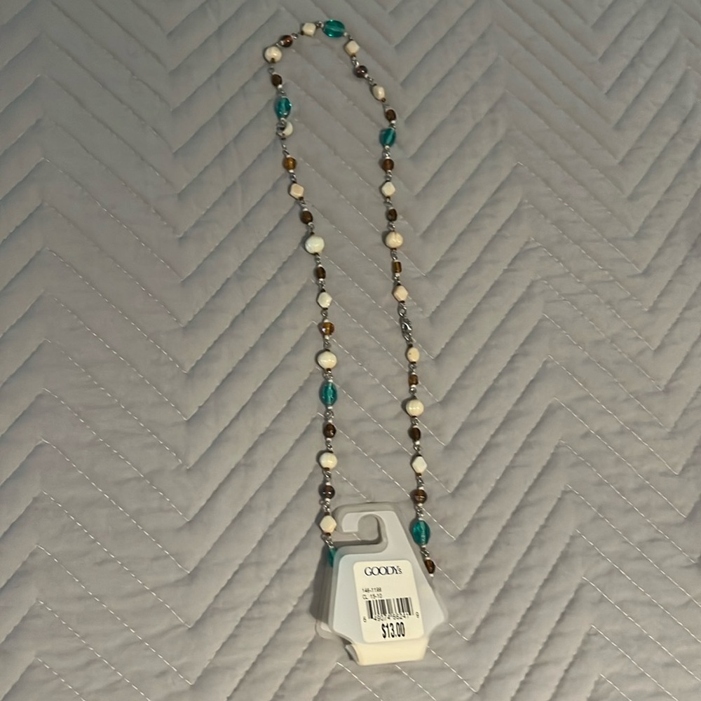 26’ blue, brown, cream colored GOODYs necklace